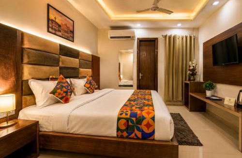 Ranjit Avenue Hotel | Hotel Nayyar Inn Near Golden temple