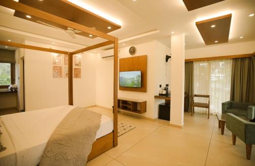Vypin Hotel | 36 Palms- Sun and Sand
