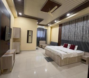 Jabalpur Hotel | Hotel Lotus Stay INN
