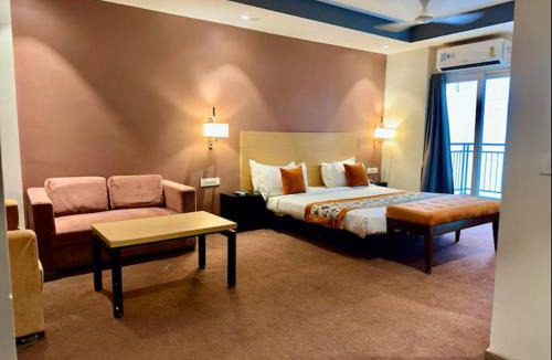 Govindpuri Hotel | Hotel Grand Arcasia Nehru Palace & CR Park