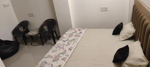 Jhansi House | Geeta sadan home stay