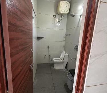 Shrirangapattana Cabin | Sharada Rooms AC & Non AC