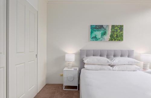 Darling Harbour Apartment | Bright 2-Bed Retreat Near Darling Harbour