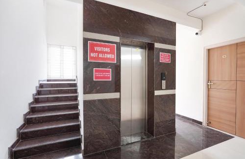 Whitefield Hotel | FabHotel Athiti Residency- Marathahalli