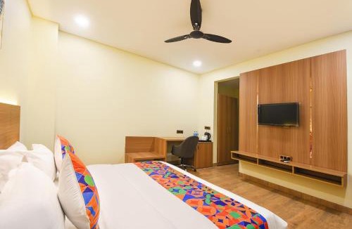 Sohna Hotel | FabHotel Prime The Ballroom - Near GD Goenka University