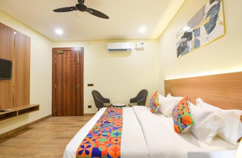 Sohna Hotel | FabHotel Prime The Ballroom - Near GD Goenka University