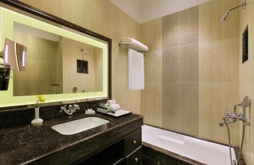 Khajuraho Hotel | Ramada Khajuraho