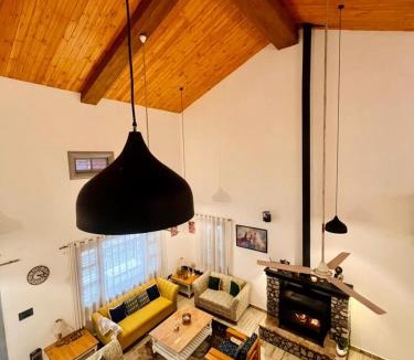 Bullawala Ski Chalet | Country Ville Homes