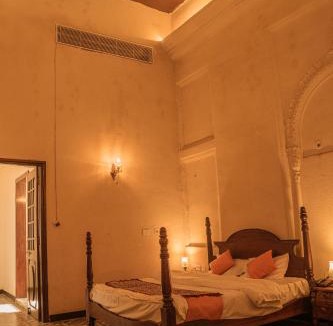Charkhari Hotel | Fort Mangal Garh Palace