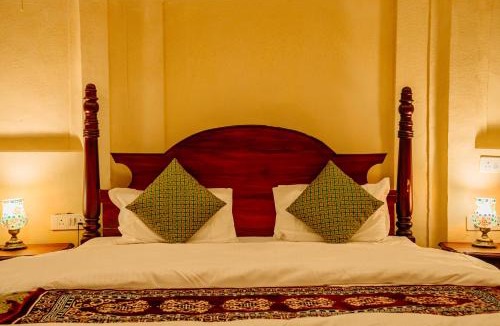 Charkhari Hotel | Fort Mangal Garh Palace