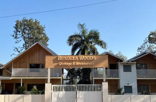 Khajuraho Hotel | Bundela Woods Cottage and Restaurant