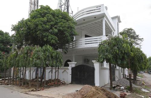 Indira Nagar Hotel | Hotel O Greenview Near Munshi Pulia Metro Station