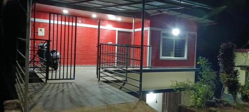 Kulanada House | JP's homestay, Entrance of Gavi