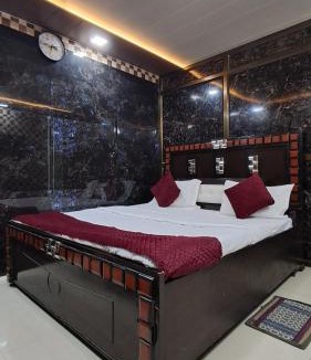 Faizabad House | Saanchi Villa - 500 mt From Ram Mandir