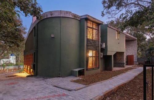 Denkanikota Villa | Rustica Villa By StayJade 2 PrivatePools 7BHK