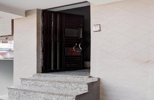 New Delhi Hotel | Hotel O by OYO AK CONTINENTAL