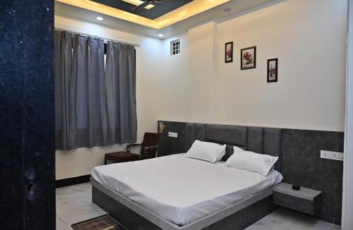 Bhind Hotel | Hotel Radhe