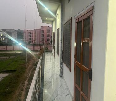 Chakia House | Countryside Comfort near CRPF Camp -Chakia Retreat
