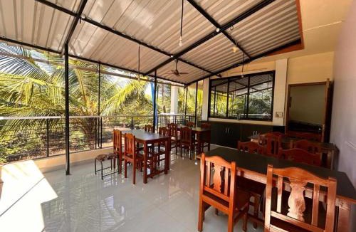 Mangeshi House | SAHAY VILLA RESORT