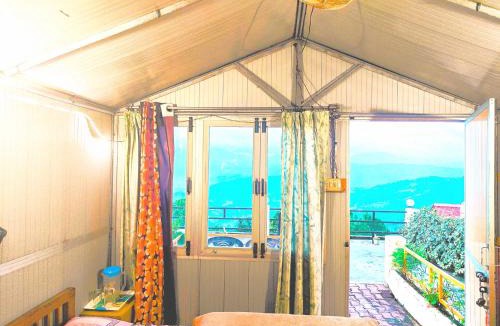 Kausani Hotel | Himvadi Resorts Kausani