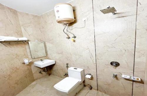 Pitampura Bed & Breakfast | Runway Residency at Pitampura
