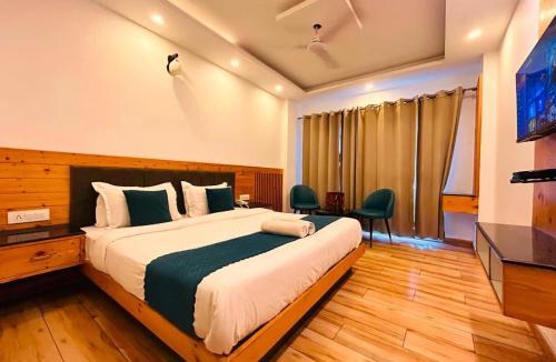 Mussoorie Hotel | Rock Pine View Cottage & Cafe, Mussoorie - blissful view from rooms