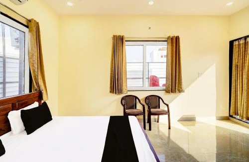 Jabalpur Hotel | Hotel O Godavari Lawn