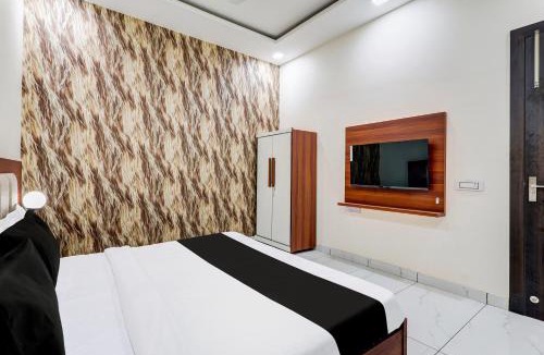 Hansi Hotel | Hotel O ABHIRAJ HOTEL AND RESTAURANT