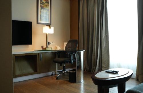 Okhla Phase I Hotel | Crowne Plaza New Delhi Okhla by IHG