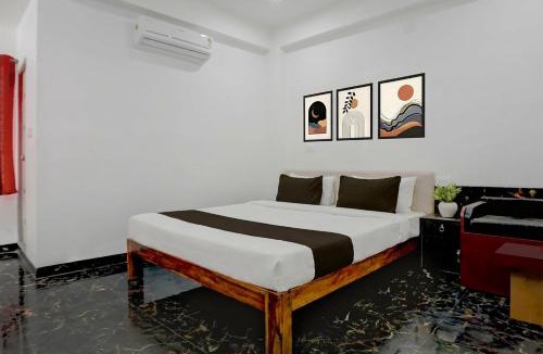 Sahibganj Hotel | Super Hotel O Bhagalpur Railway Station Formerly Peepal Tree