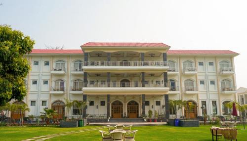 Bail Parao Resort | The Lychee Hotel & Resort by The Altruist