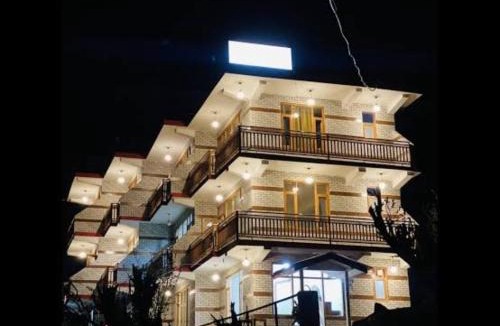 New Manali Bed & Breakfast | Aadesh villa B&B