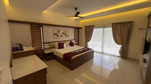 Periyur Hotel | Southern Panorama Campnoel Munnar