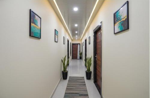 Kanpur Hotel | FabHotel Rajdhani
