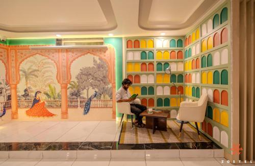 Sindhi Camp Hostel | Zostel Jaipur, MI Road