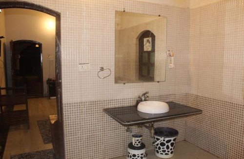 Tala Hotel | Royal Jungle Kothi