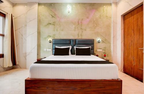 Kishangarh Hotel | Super Townhouse by OYO Chandigarh Near PEC-PGI-PU Formerly Hotel Paradise