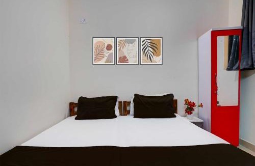 Electronics City Hotel | Collection O Beratena Agrahara Metro Station