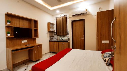Phagwara Hotel | HOTEL WONDER STAYS - For Couples, Students, Faculties, Corporates
