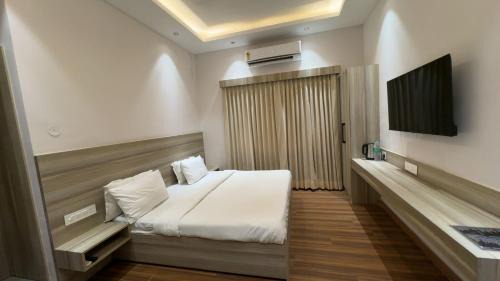 Gurugram Hotel | The Aana Hotel Sohna -Gurgaon Road