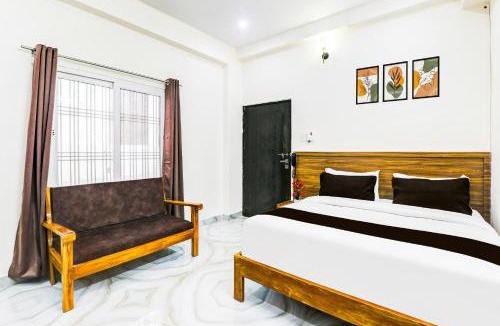 Varanasi Hotel | Super OYO Collection O Chitaipur IIT BHU Campus Varanasi