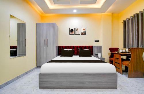 Gorakhpur Hotel | Townhouse Oak Gorakhpur Bharat Mata Mandir