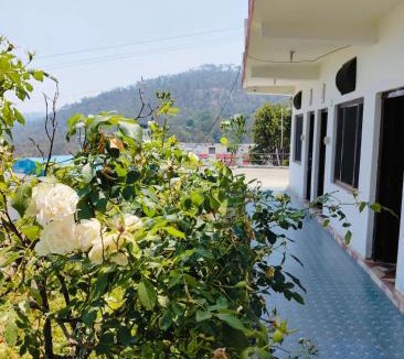 Kausani House | Shubham Home Stay
