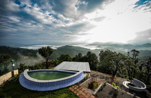 Almora Hotel | Himadvaya- The Himalayan Prism