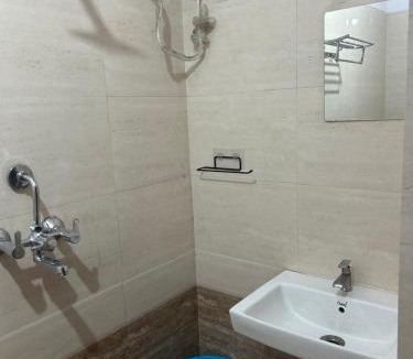 Malviya Nagar Bed & Breakfast | Golden Peacock Heritage Home Stay
