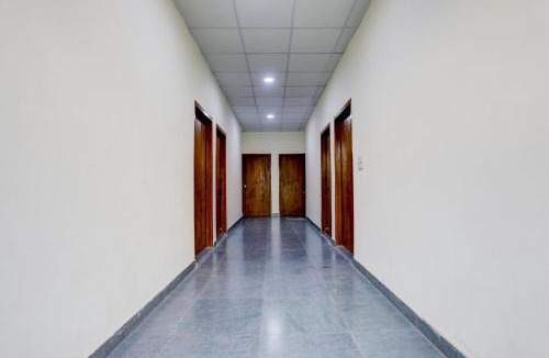Faridabad Hotel | Hotel O THE LAVISH COTTAGE