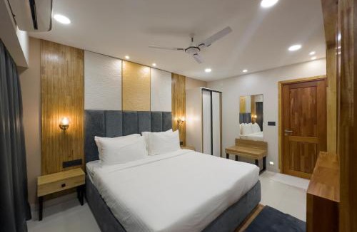 Kuppaayil Hotel | The Habitat Suites-Walkable distance to Guruvayoor temple