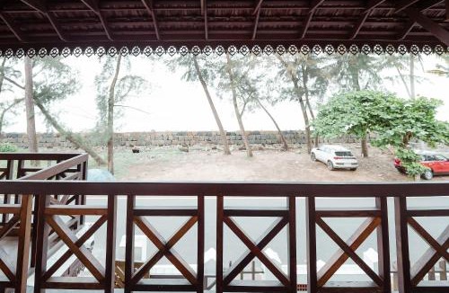 Kuzhuppilly Hotel | Cherai Beach View Heritage