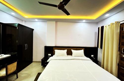 Gorakhpur Hotel | Hotel Pink Paradise