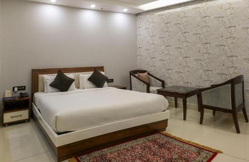 Karnal Hotel | Hotel Leela Grande